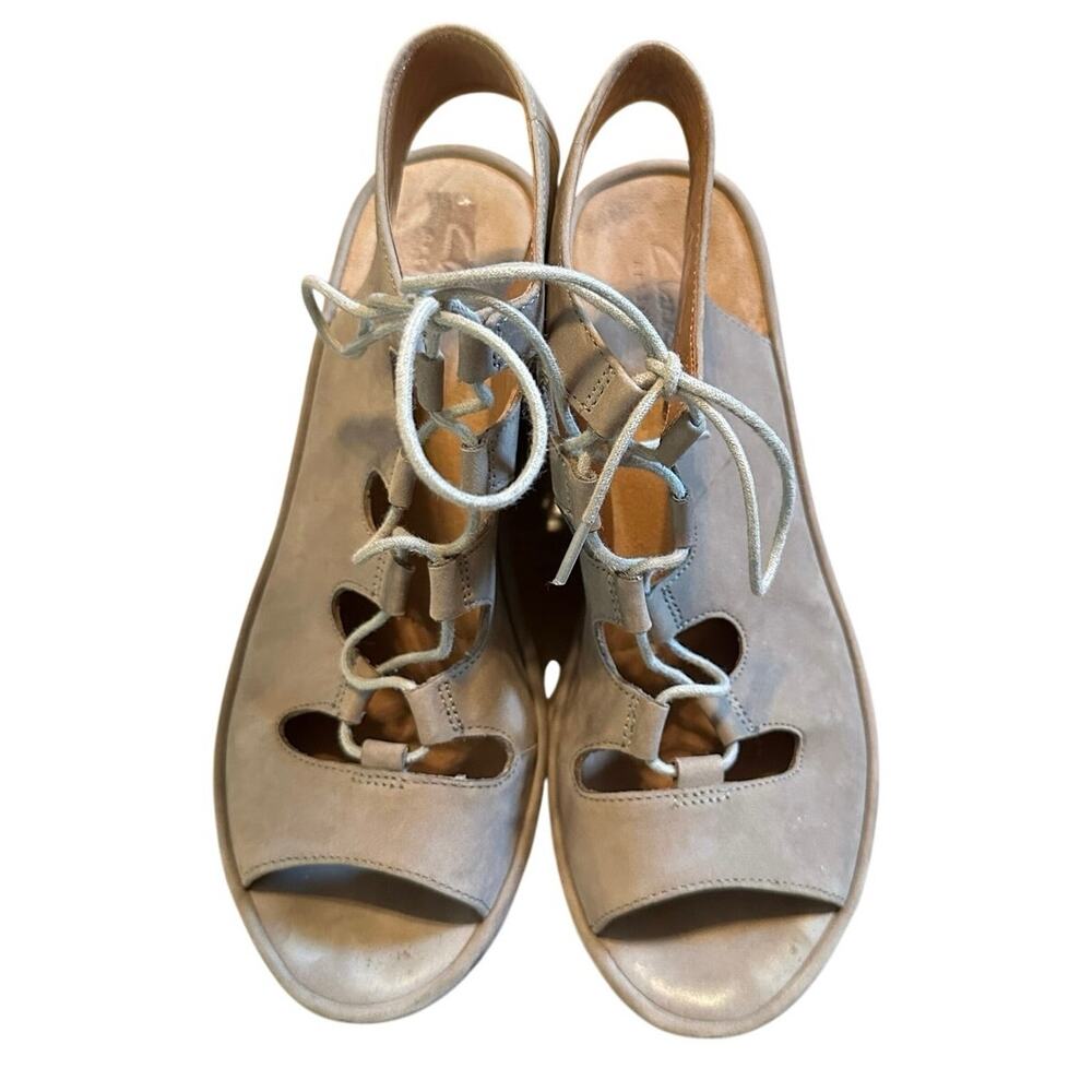 Clarks Women’s Clarene Grace Wedge Sandals Size 8 Gray Beige Neutral Peep Toe
